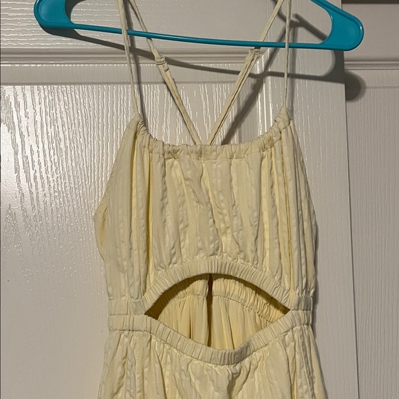 American Eagle Outfitters Light Yellow Backless Dress - Picture 2 of 6